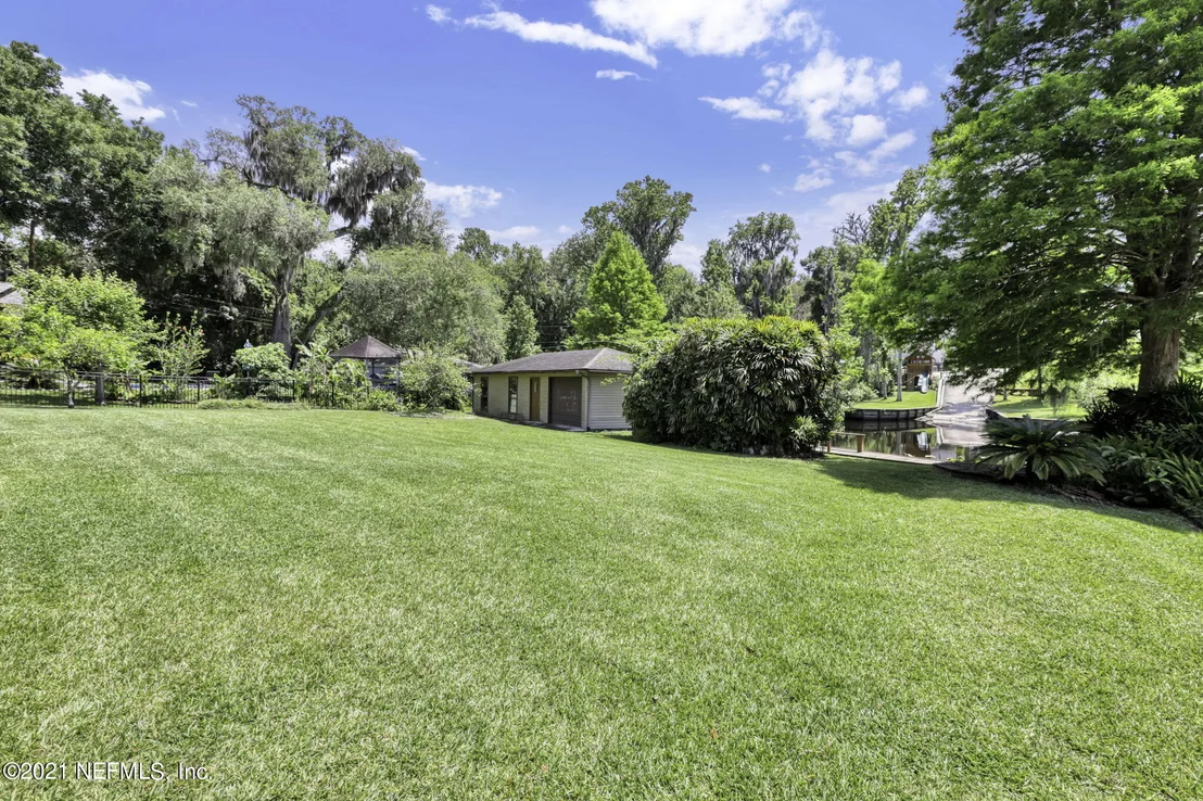 Photo of 824 LAWHON Drive