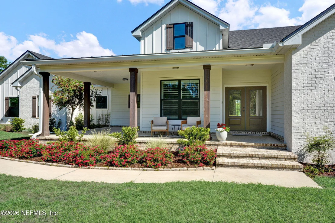 Photo of 57353 SANDY OAKS Lane