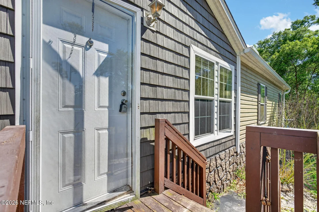 Photo of 7310 STATE ROAD 207