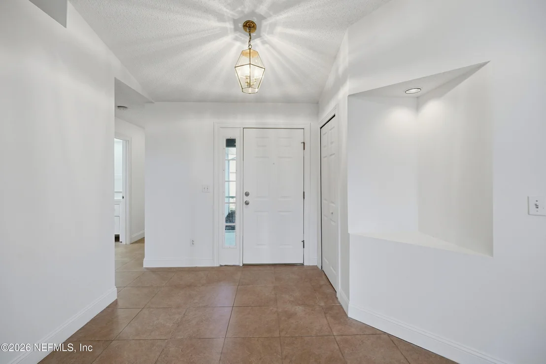 Photo of 305 ISLAND LANDING Drive