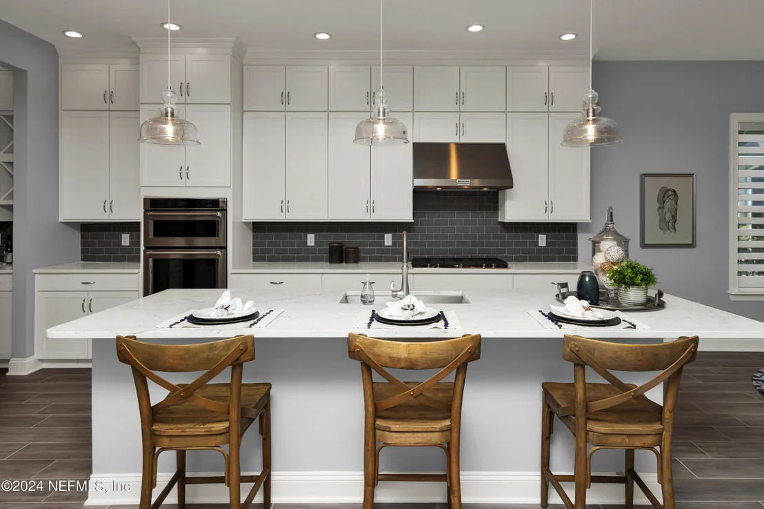 Photo of 10385 SILVERBROOK Trail
