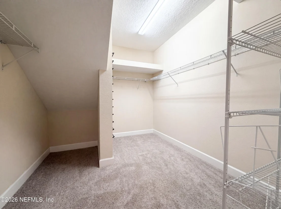 Photo of 288 CAMERON Drive