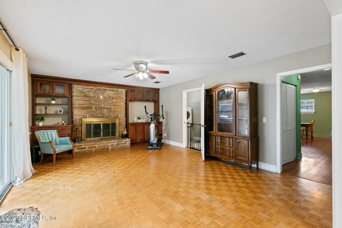Photo of 2320 HOLLY LEAF Lane