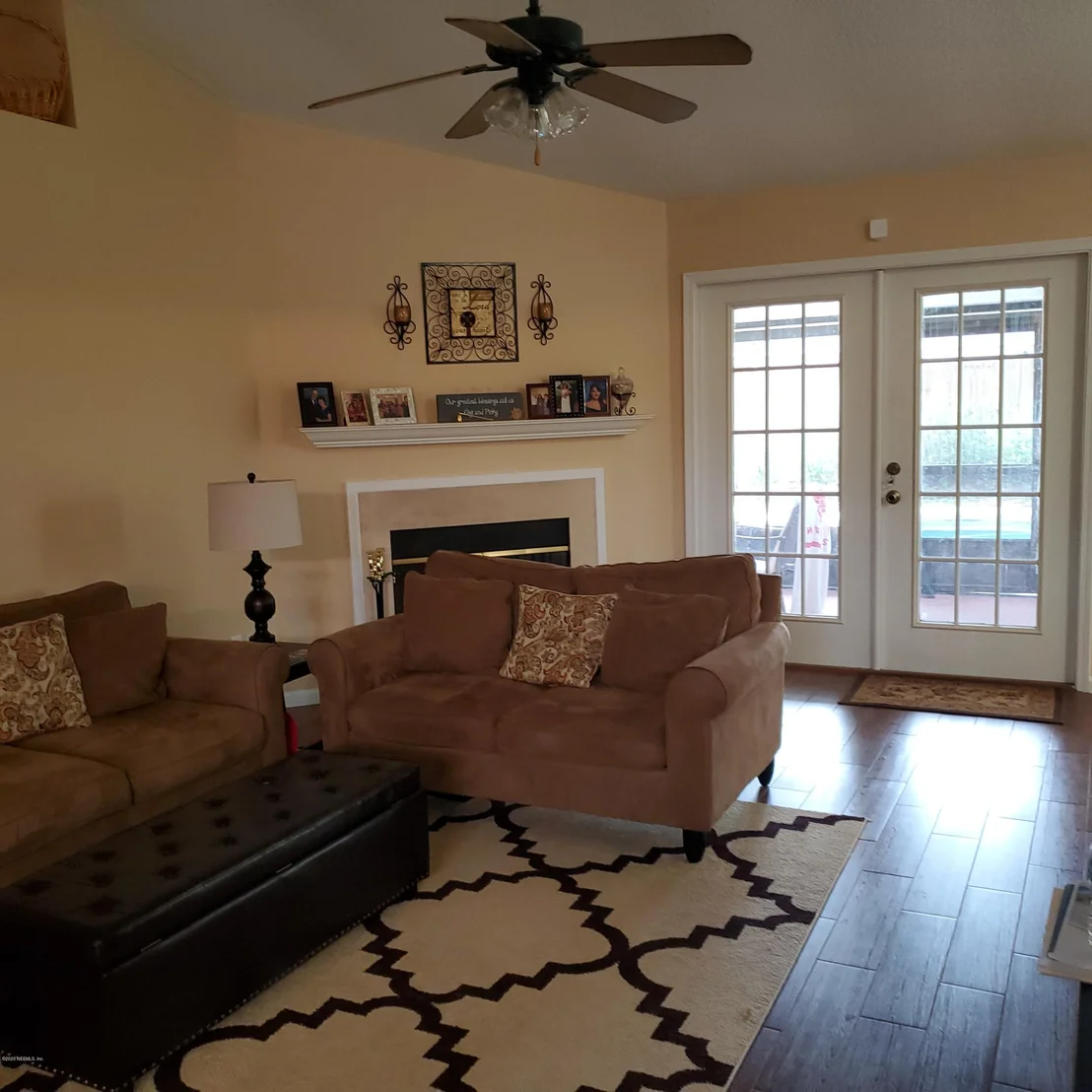 Photo of 14620 BASILHAM Lane