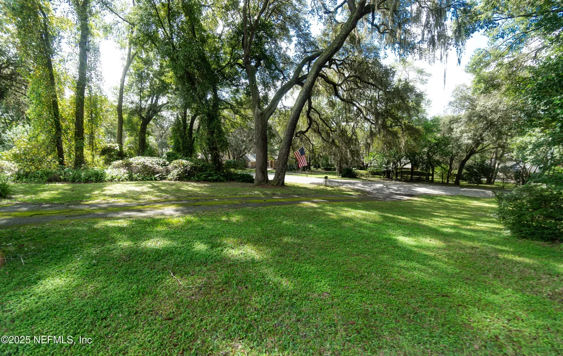 Photo of 2860 RAVINES Road