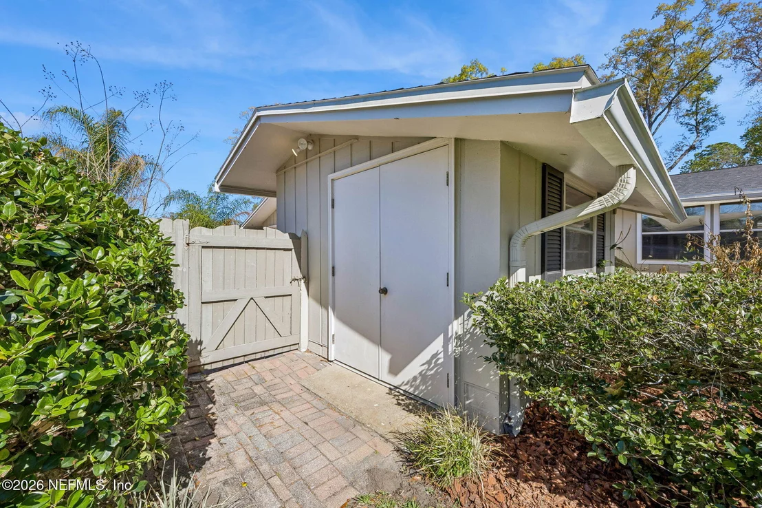 Photo of 7955 PINE LAKE Road
