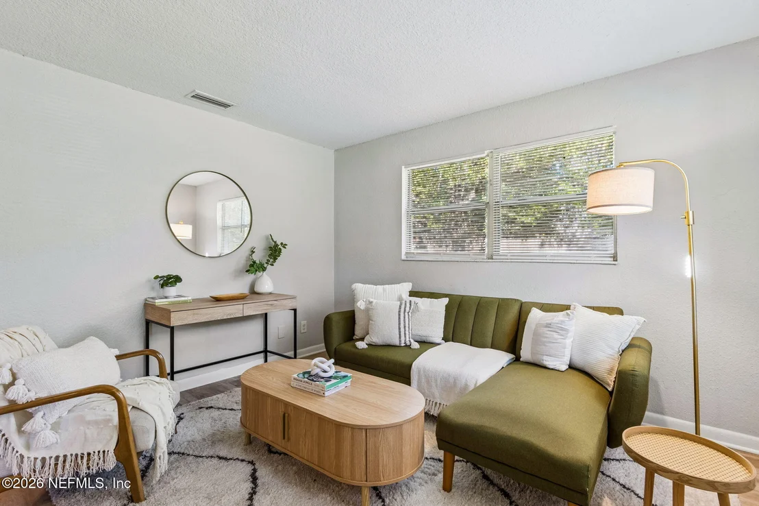 Photo of 2965 SUNSET Street