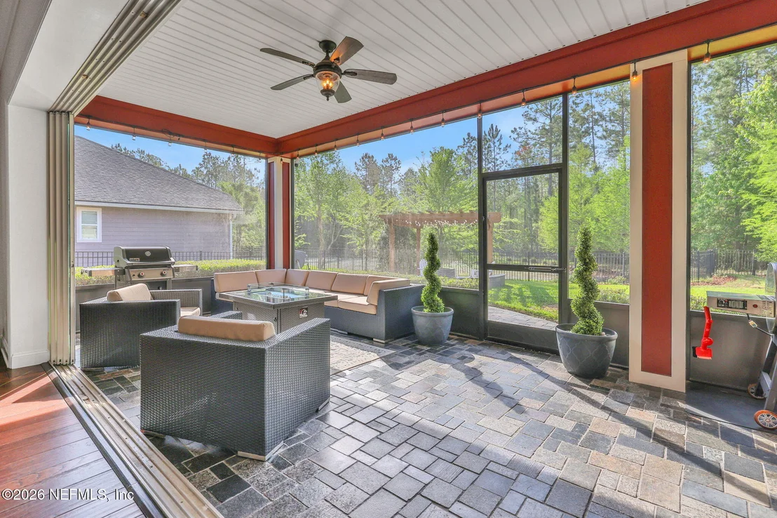 Photo of 550 BRAMBLY VINE Drive