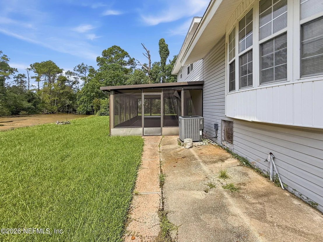 Photo of 477 DEL MONTE Drive