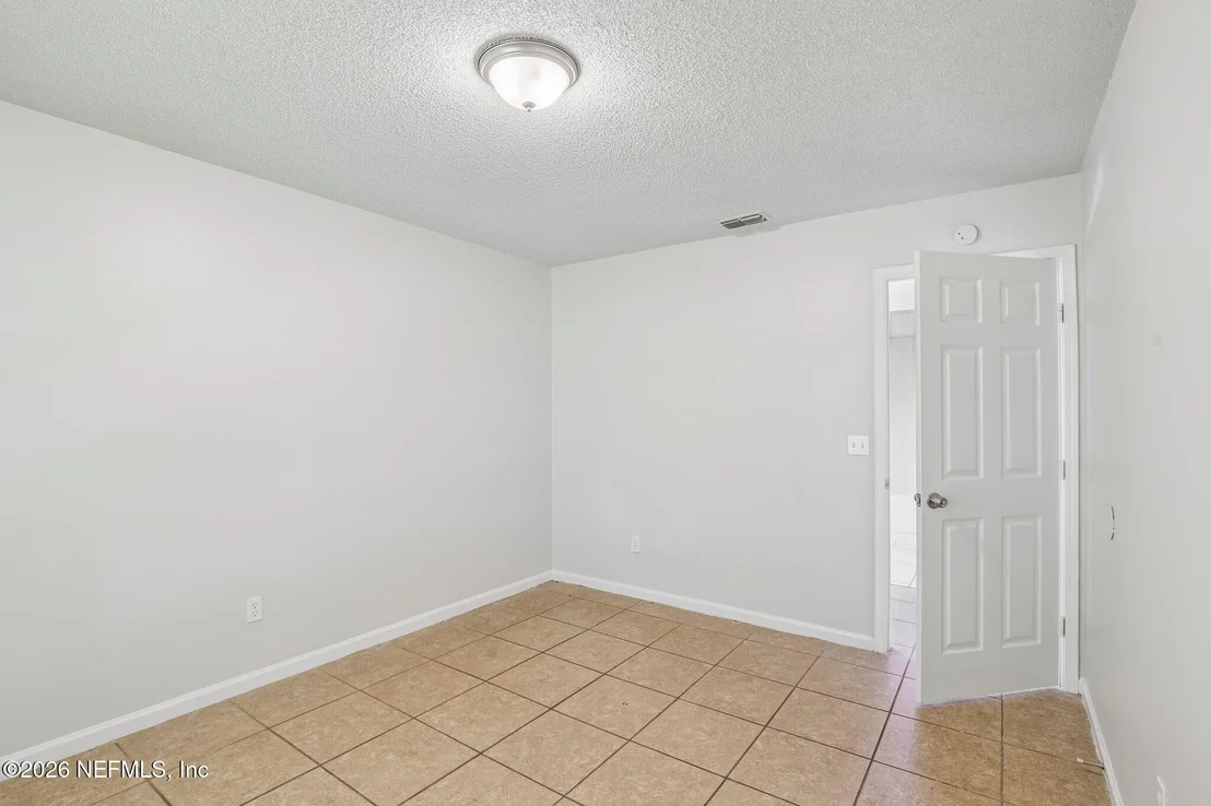 Photo of 1580 BEECHER Lane