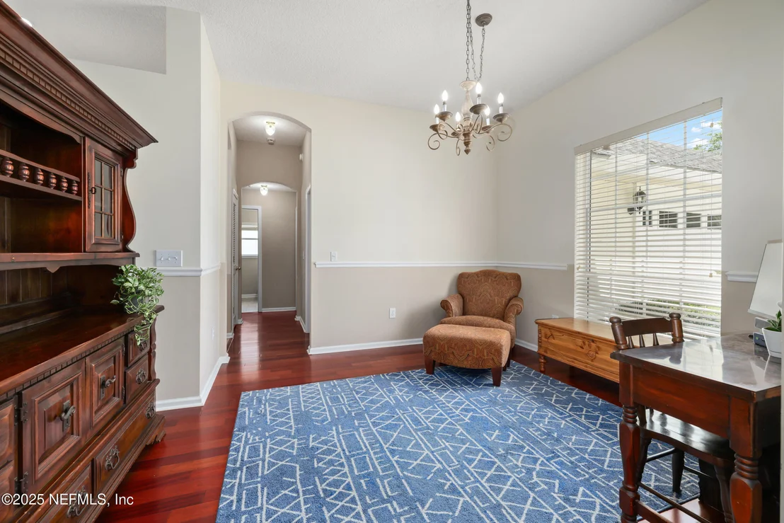 Photo of 408 LAKE MONROE Place