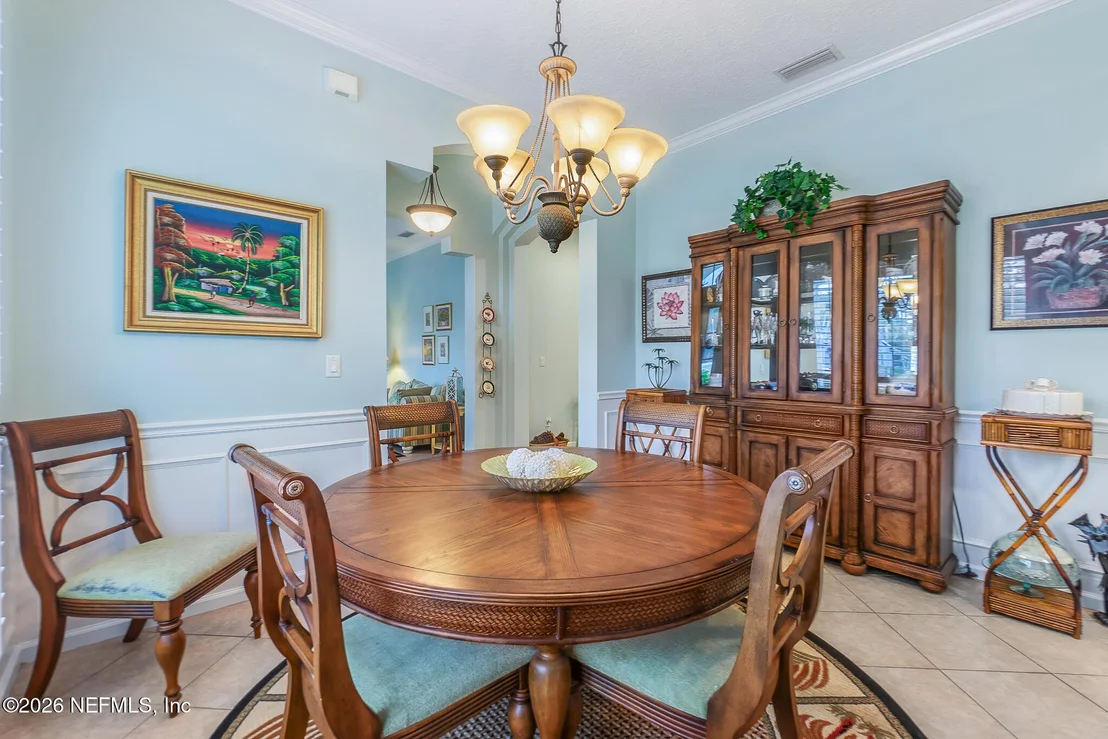 Photo of 376 VALVERDE Lane