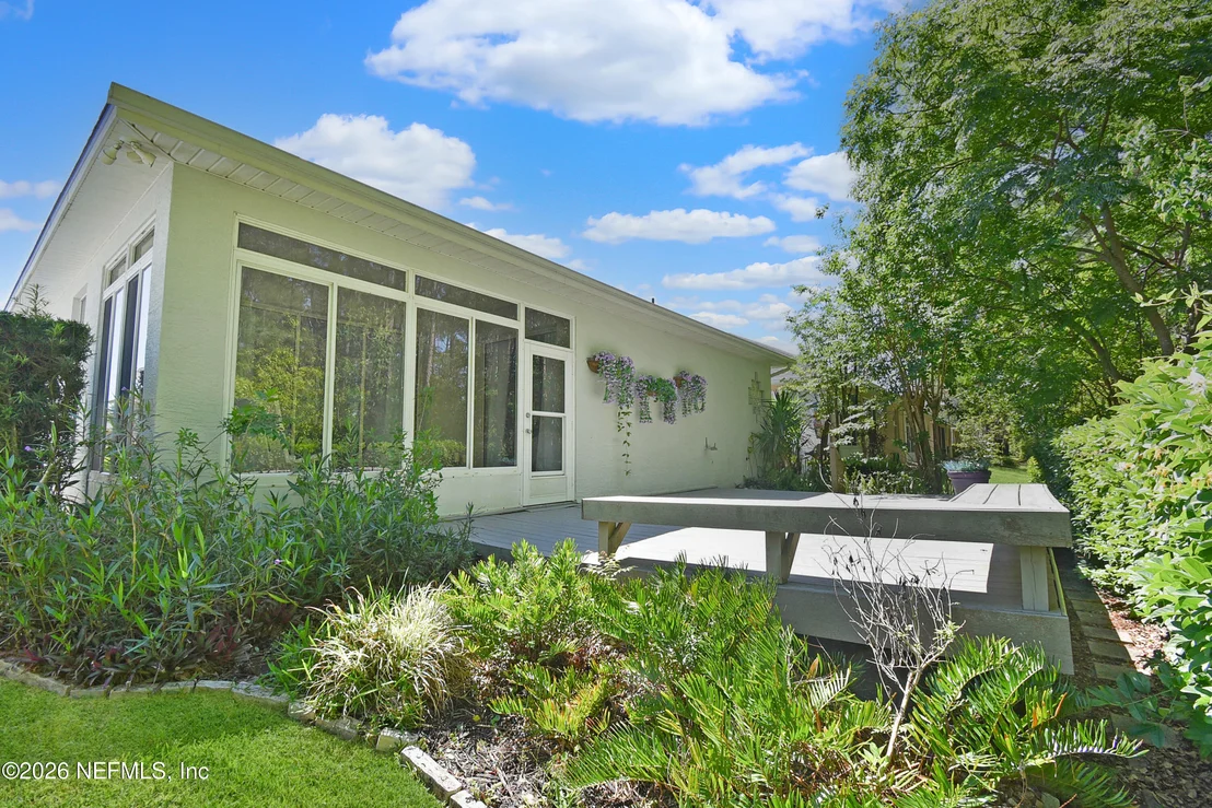 Photo of 561 BOXWOOD Place
