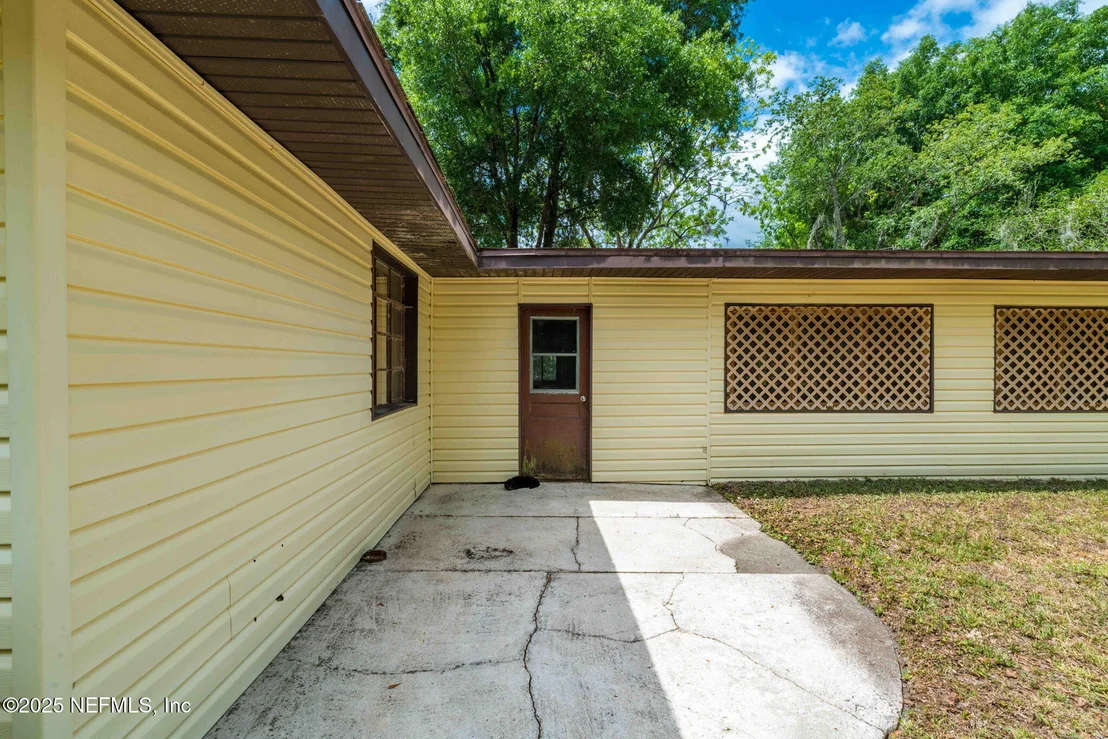 Photo of Unit C at 5705 COUNTY ROAD 208