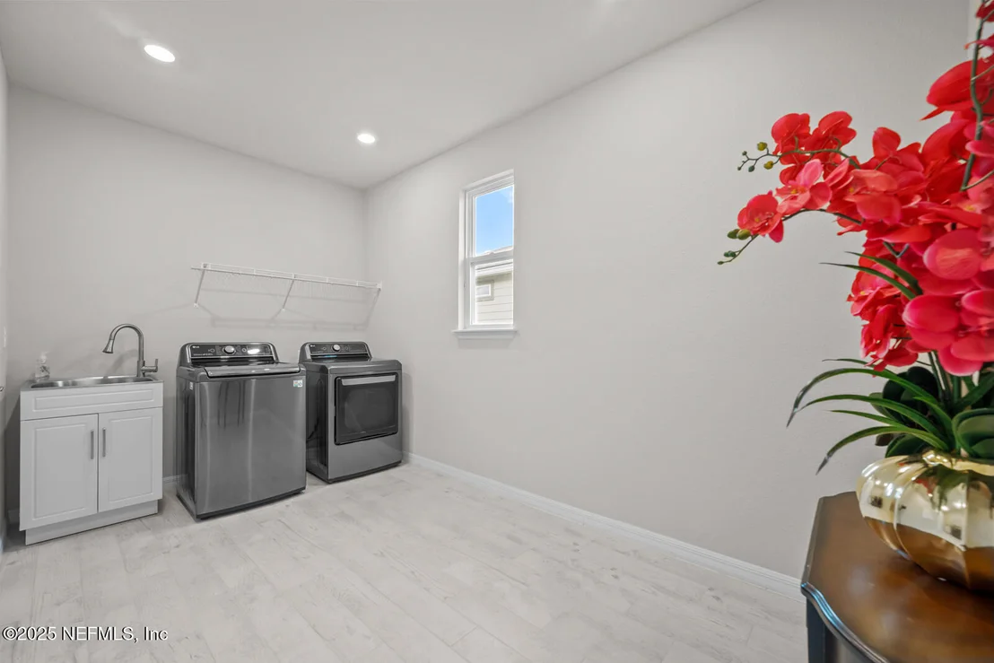 Photo of 10737 TOWN VIEW Drive