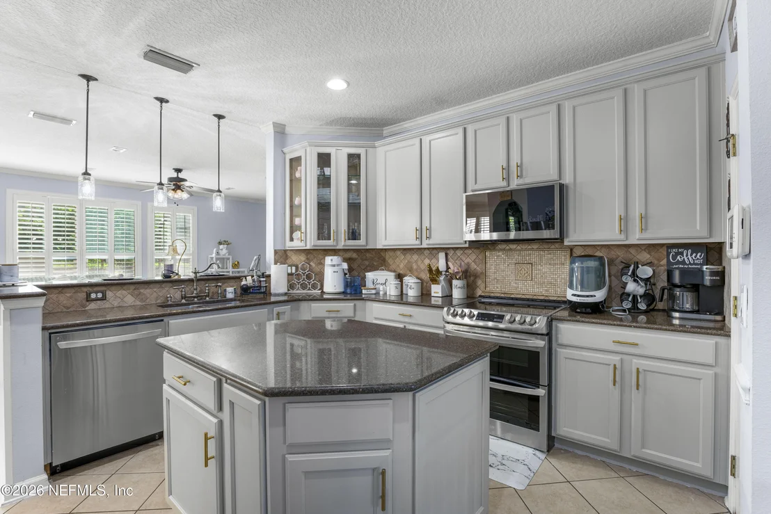 Photo of 3020 S ATHERLEY Road