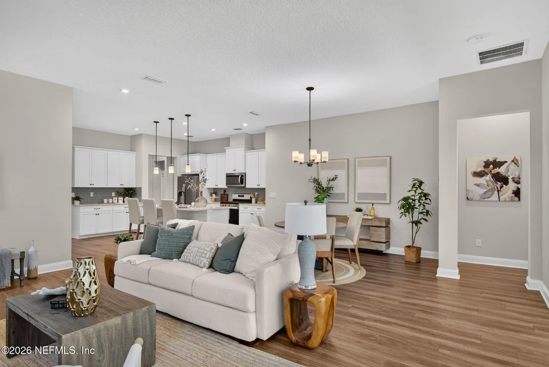 Photo of 186 LADYSLIPPER Drive