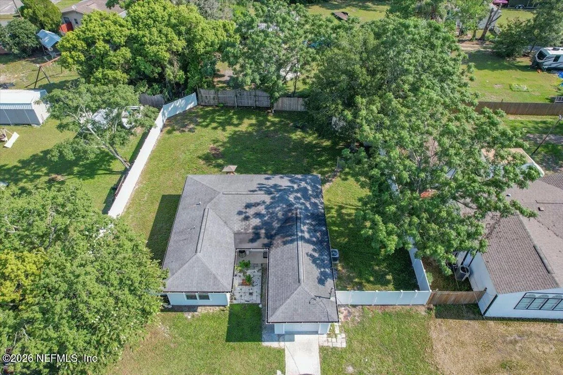 Photo of 8439 COLLINS Road
