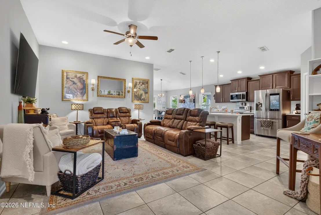 Photo of 589 SEVILLE Parkway
