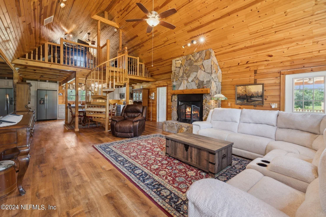 Photo of 16358 DEACON Drive