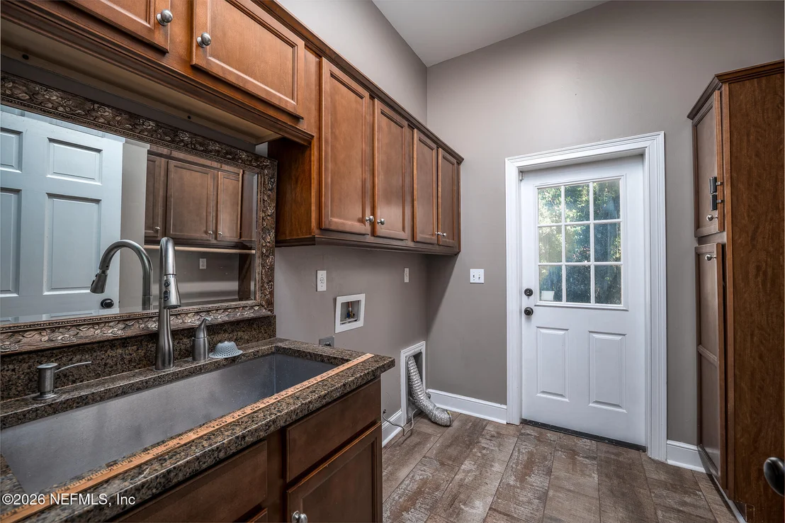 Photo of 707 STANDISH Drive