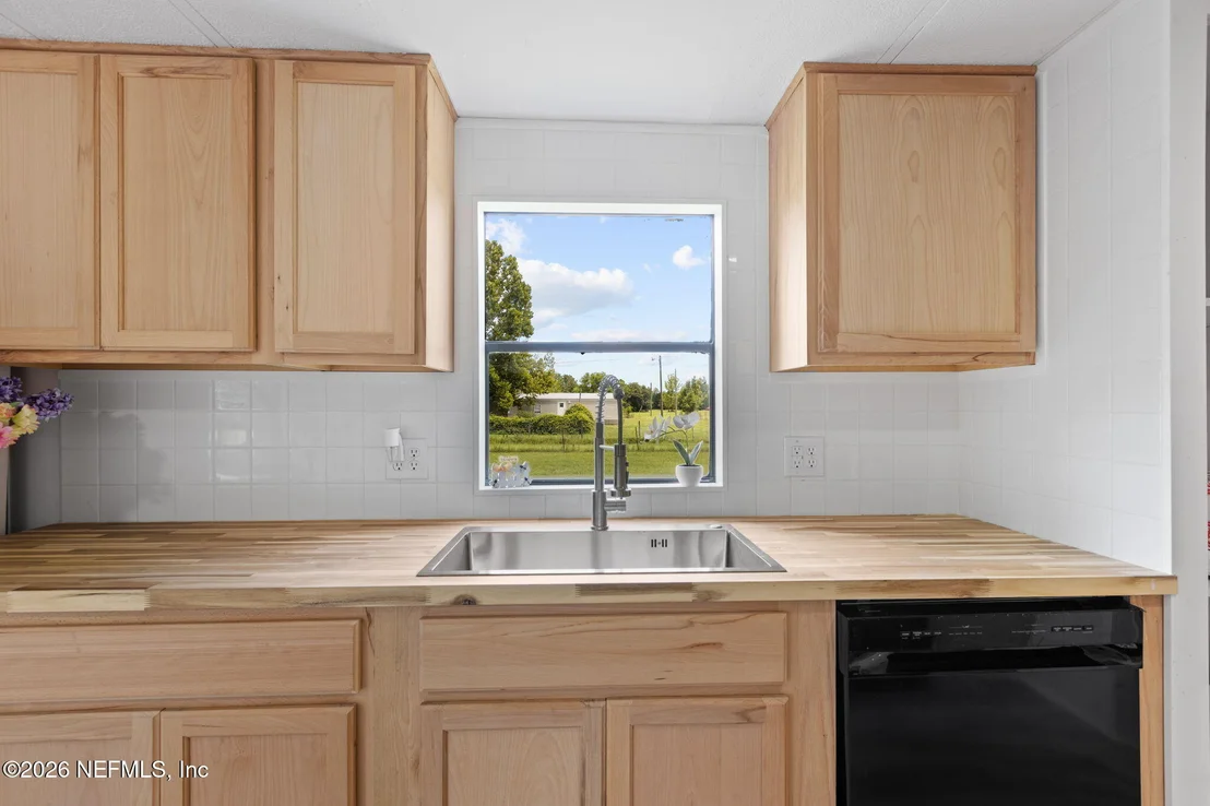 Photo of 6952 COUNTY ROAD 136A