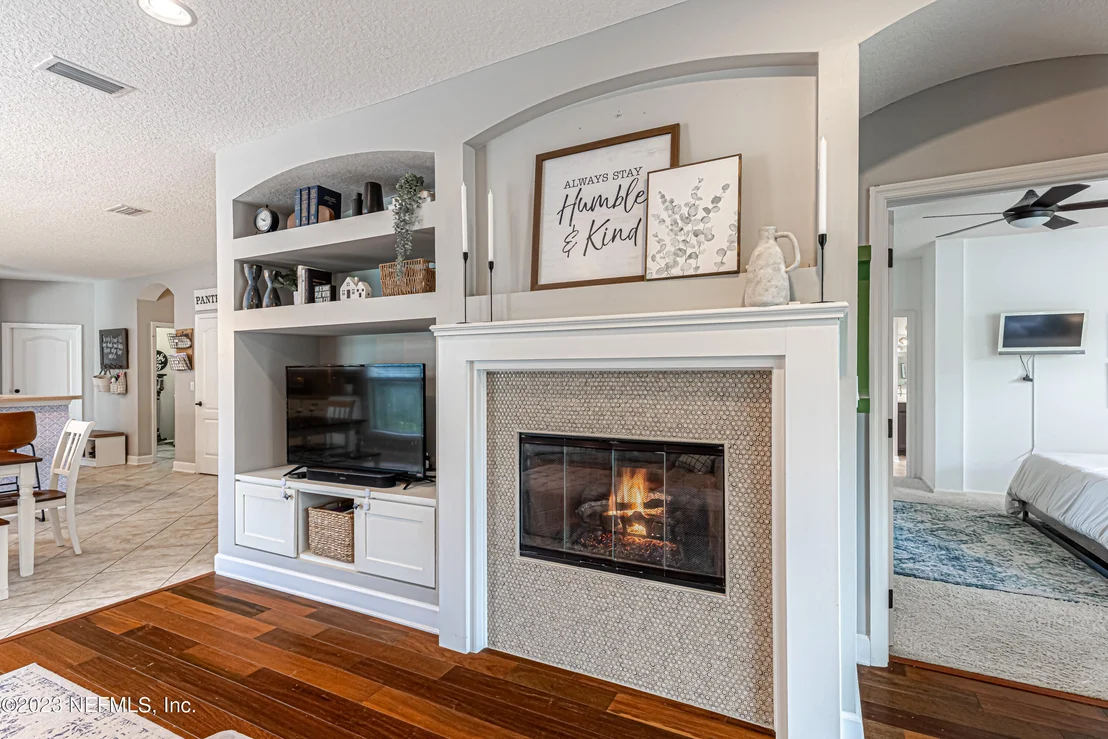Photo of 855 CHANTERELLE Way
