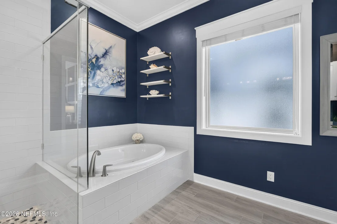 Photo of 381 PARKBLUFF Circle