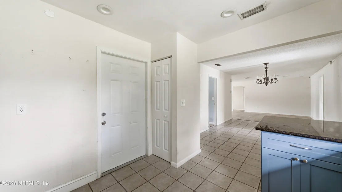 Photo of 329 PALOS Court