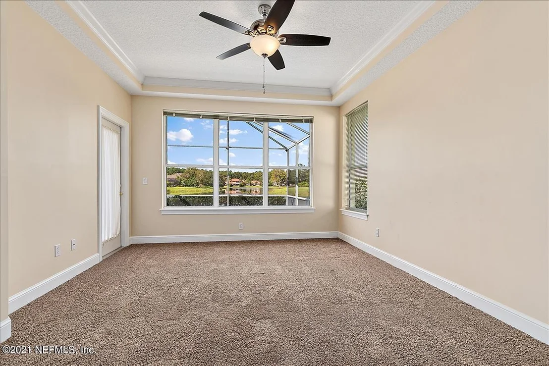 Photo of 292 Island Green Drive