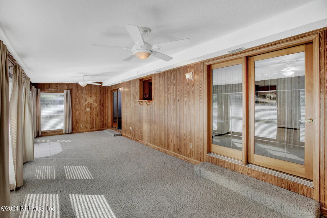 Photo of 2527 BEGONIA Drive