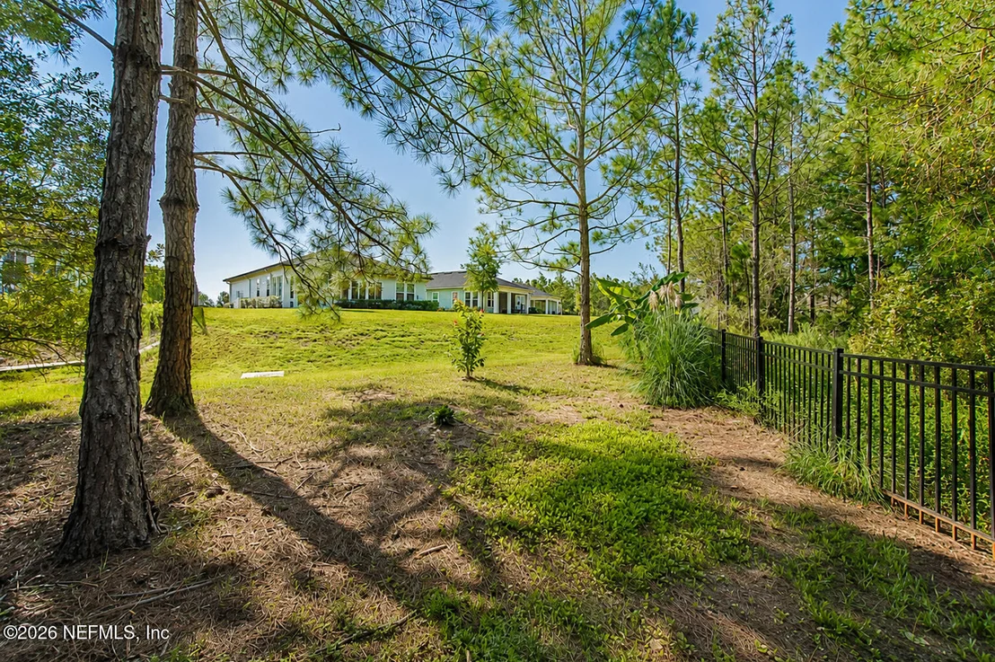 Photo of 216 AMBERWOOD Drive
