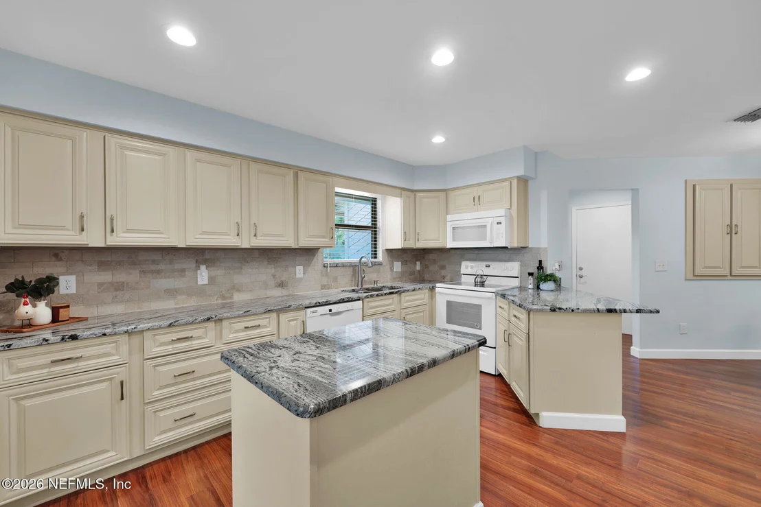 Photo of 1076 MAINSAIL Lane