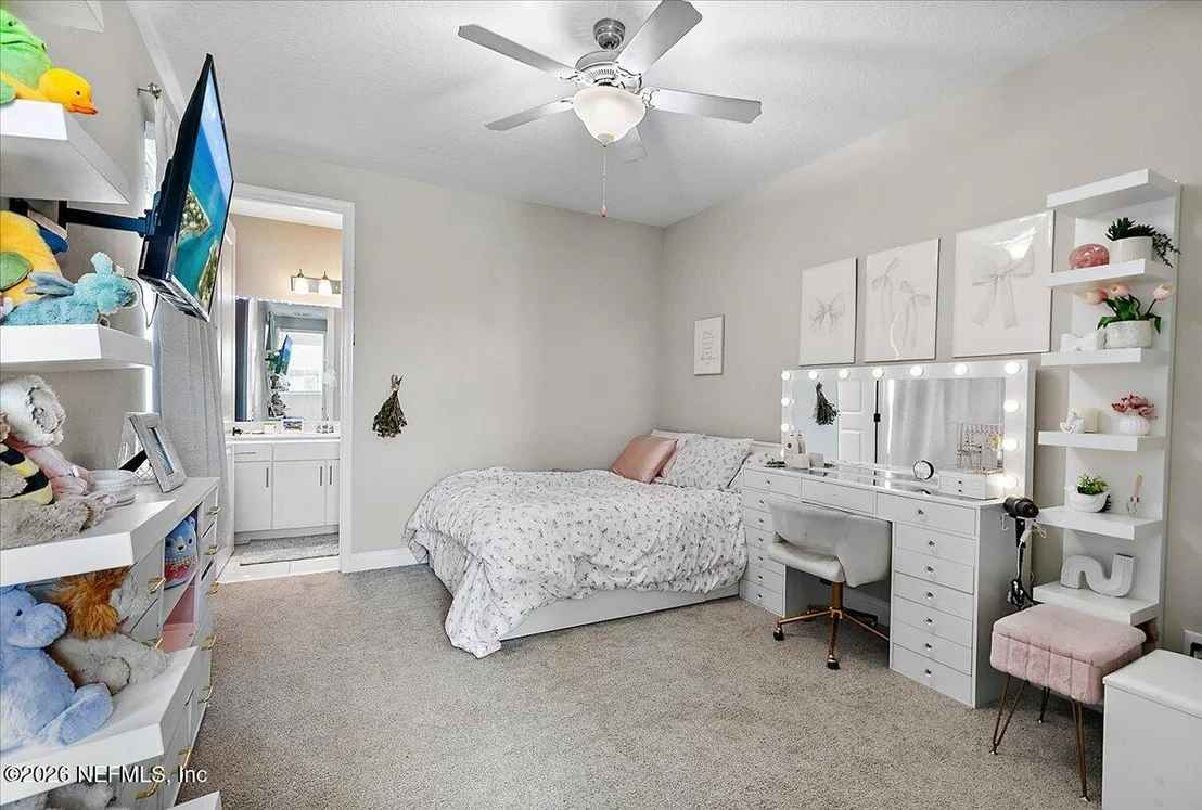 Photo of 196 HOLLY LANDING Way