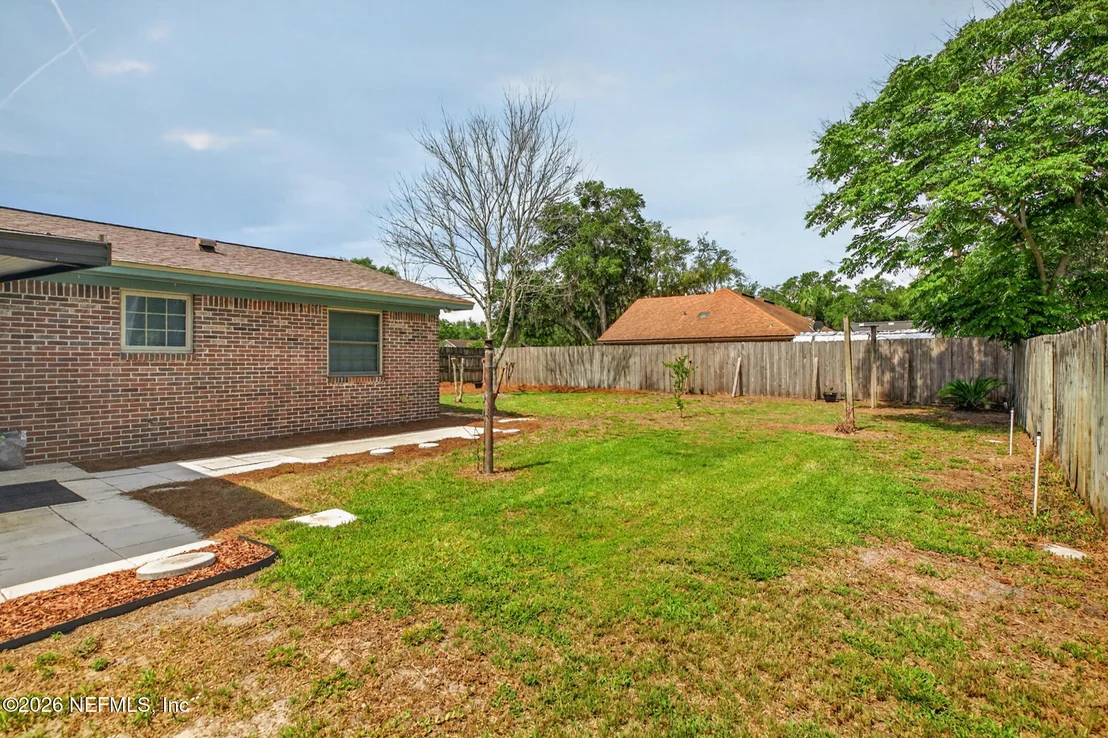 Photo of 1411 FOREST Lane
