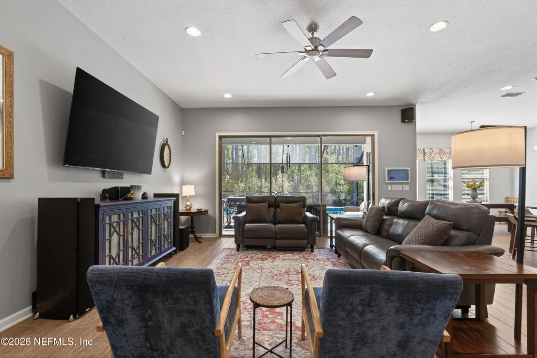 Photo of 127 EAGLE ROCK Drive