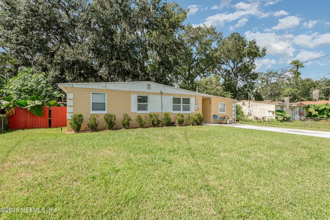 Photo of 4122 SPRINGWOOD Road