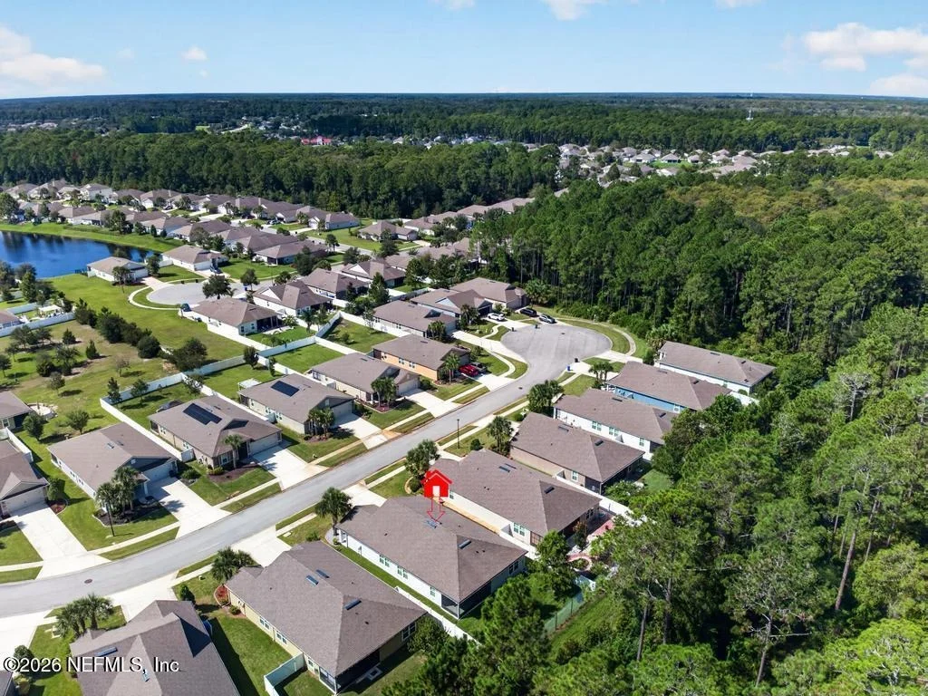 Photo of 558 PALACE Drive