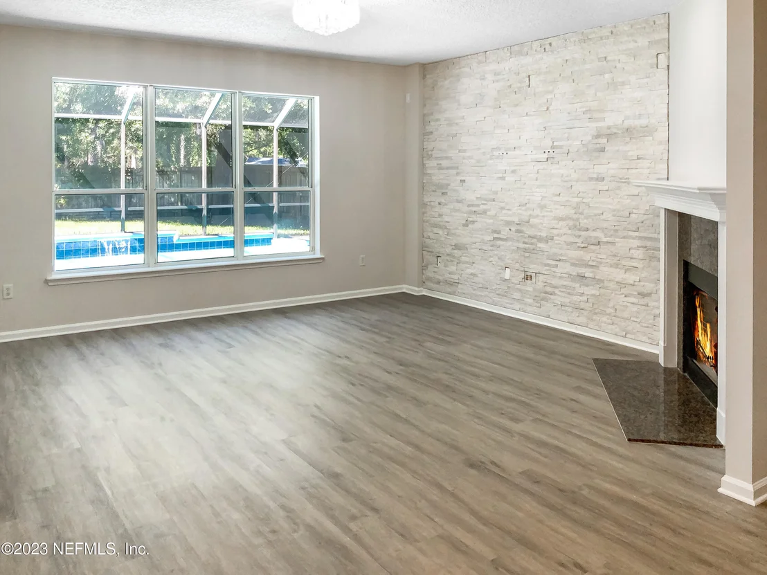 Photo of 894 MISTY OAK Drive