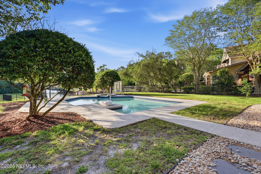 Photo of 11802 MANDARIN Road
