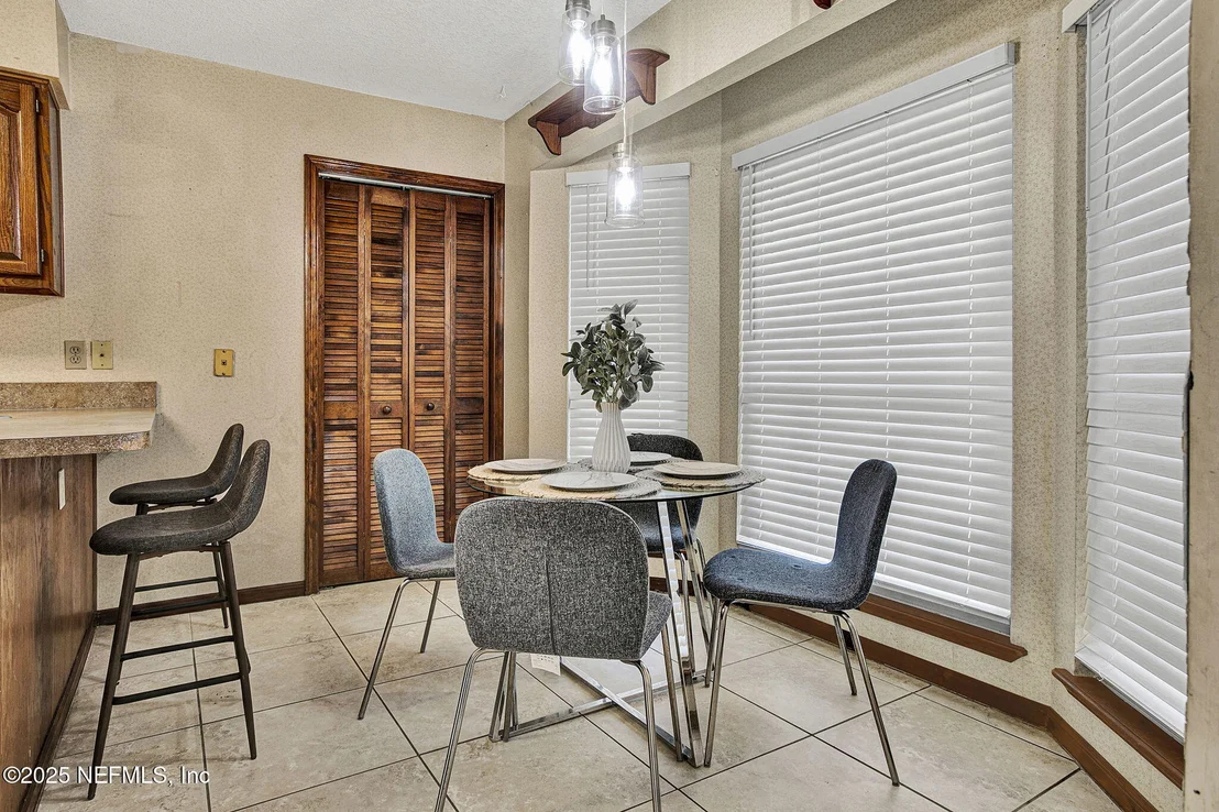 Photo of 2853 PERCY Road