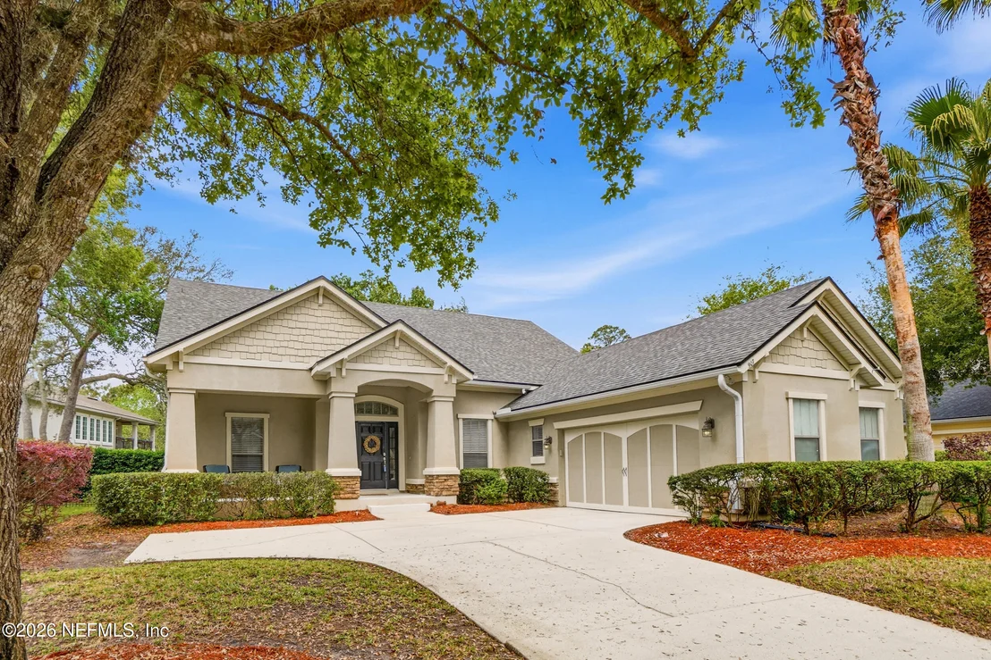 Photo of 907 BROOKHAVEN Drive