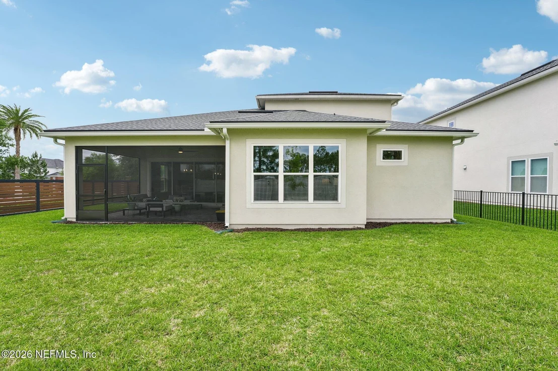 Photo of 10223 SILVERBROOK Trail