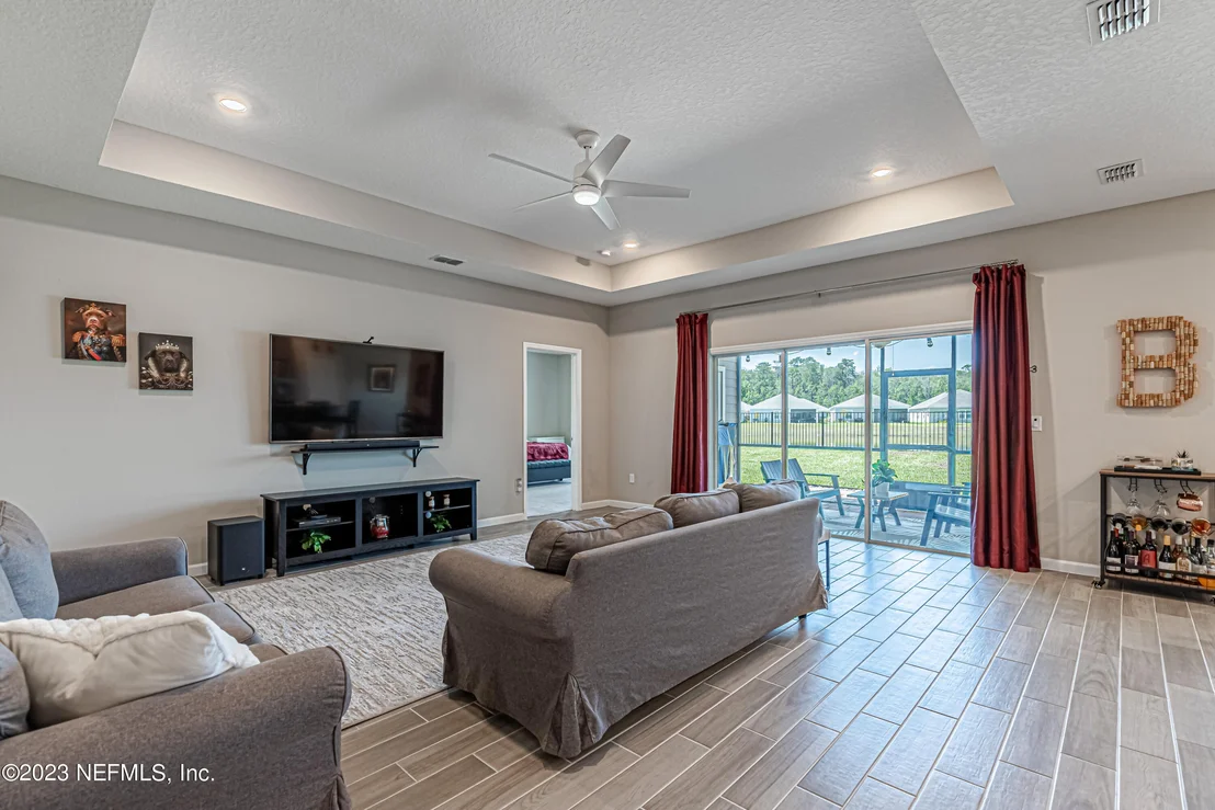 Photo of 9627 LOVAGE Lane