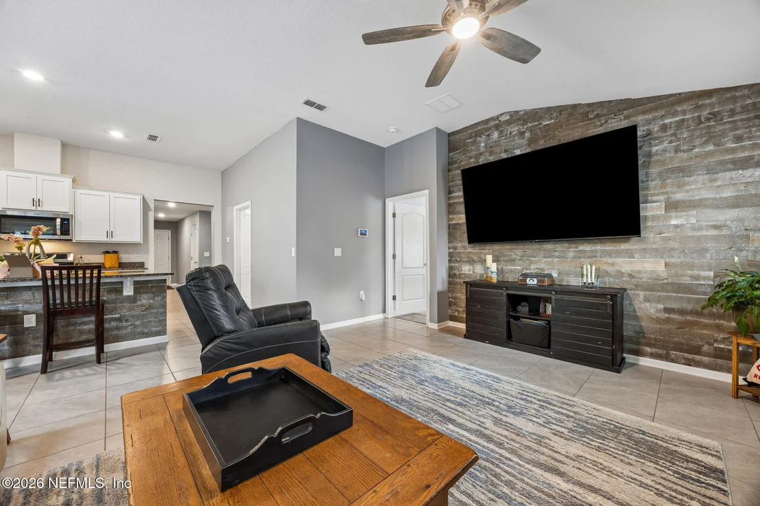 Photo of 86221 EXPRESS Court