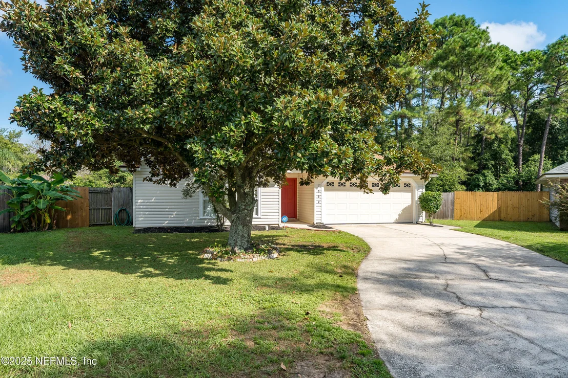 Photo of 7992 DEWARS Court