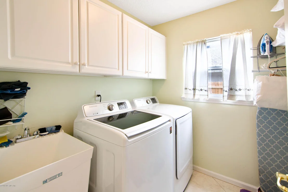 Photo of 115 GLEN OAKS Drive