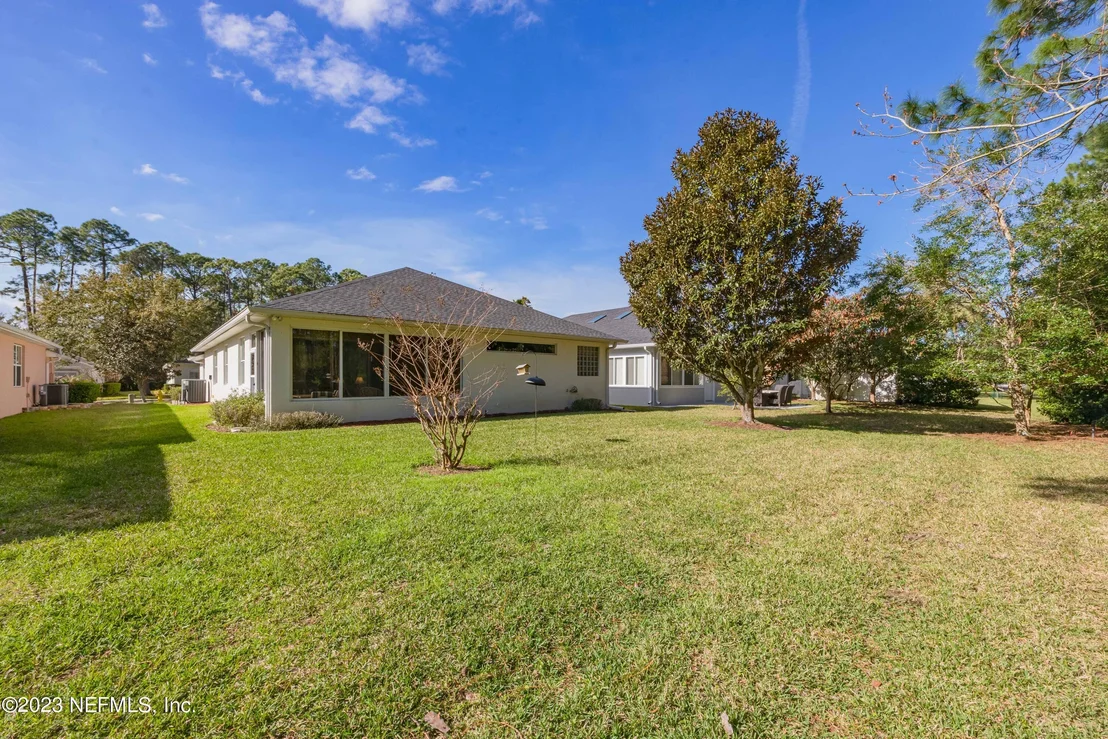 Photo of 844 CRESTWOOD Drive
