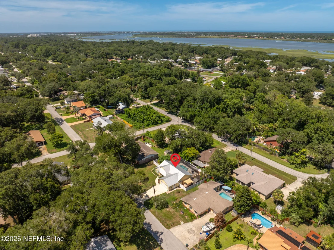 Photo of 907 QUEEN Road
