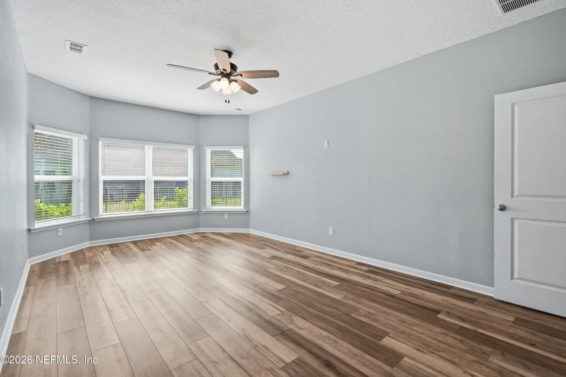 Photo of 223 MEADOW CROSSING Drive